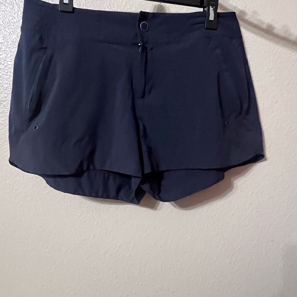 Athleta Women's Navy Shorts EUC Sz 10